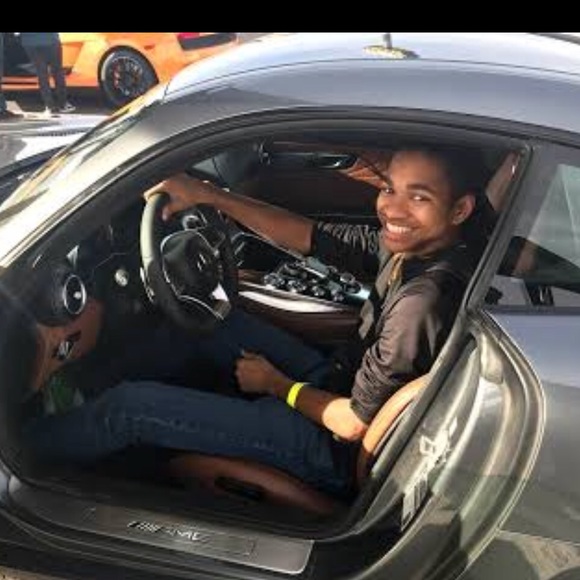 Meet your Posher, Ralph - Picture 1 of 1